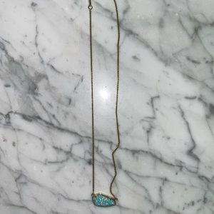 Kendra Scott necklace